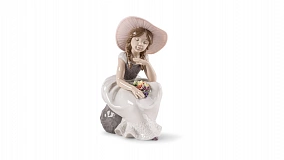 Фигурка Lladro Весна пришла 11х23 см, фарфор