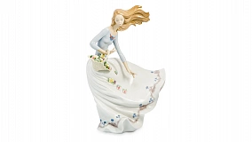 Фигурка Lladro Лепестки на ветру 20x28 см, фарфор