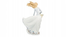 Фигурка Lladro Лепестки на ветру 20x28 см, фарфор