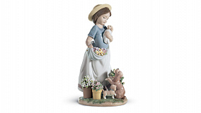 Фигурка Lladro Суета в саду 12х22 см