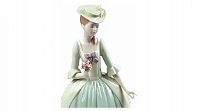 Фигурка Lladro Цветы для дамы 14х32 см, фарфор